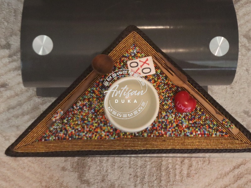 Triangular beaded placemat
