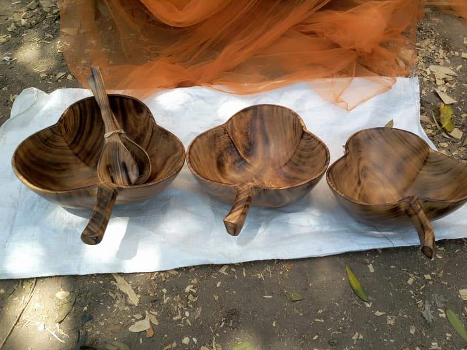 Wooden Leaf Server (Set of 3) and Cooking Sticks (Pair), Wooden server