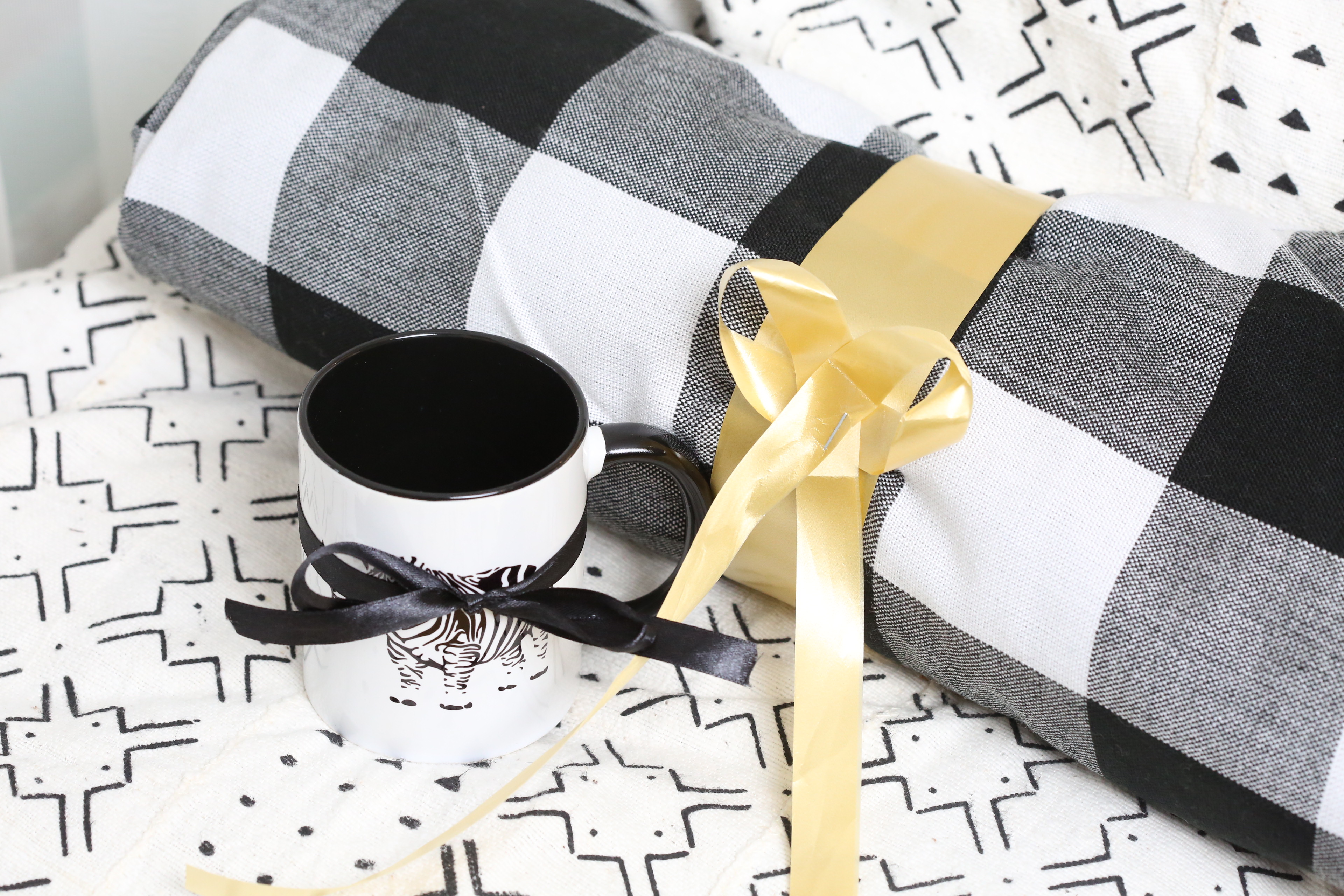 Black and White Maasai Fleece Blanket gift package/throw blanket