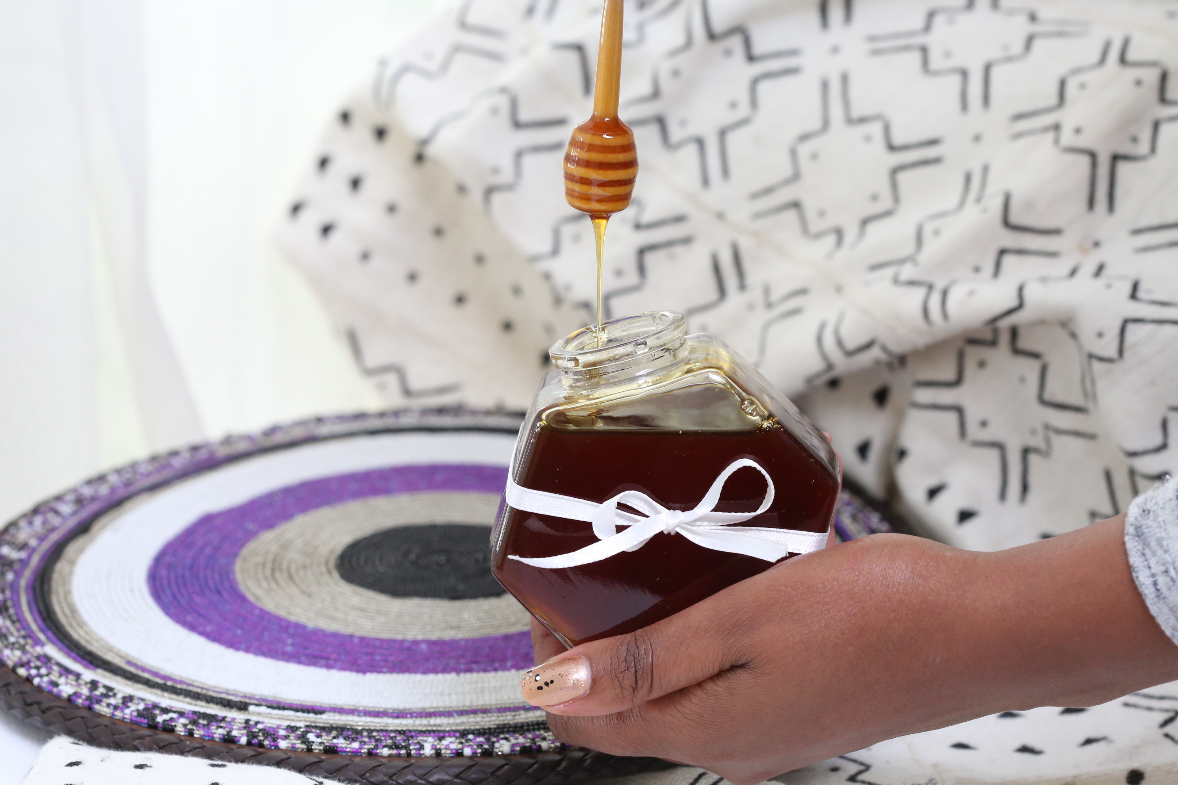 Beaded placemat with honey jar gift package